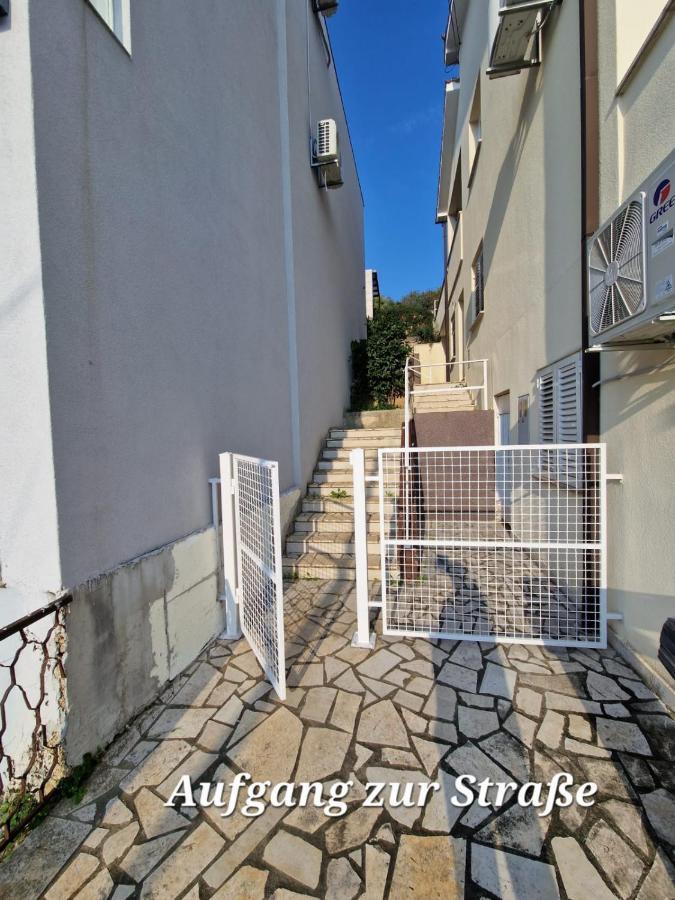 Ferienwohnung Aloe Rabac Exterior foto